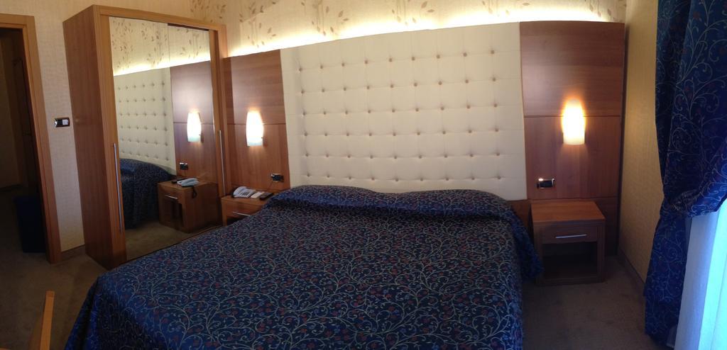 Hotel Vela D'Oro ***S Bardolino Phòng bức ảnh