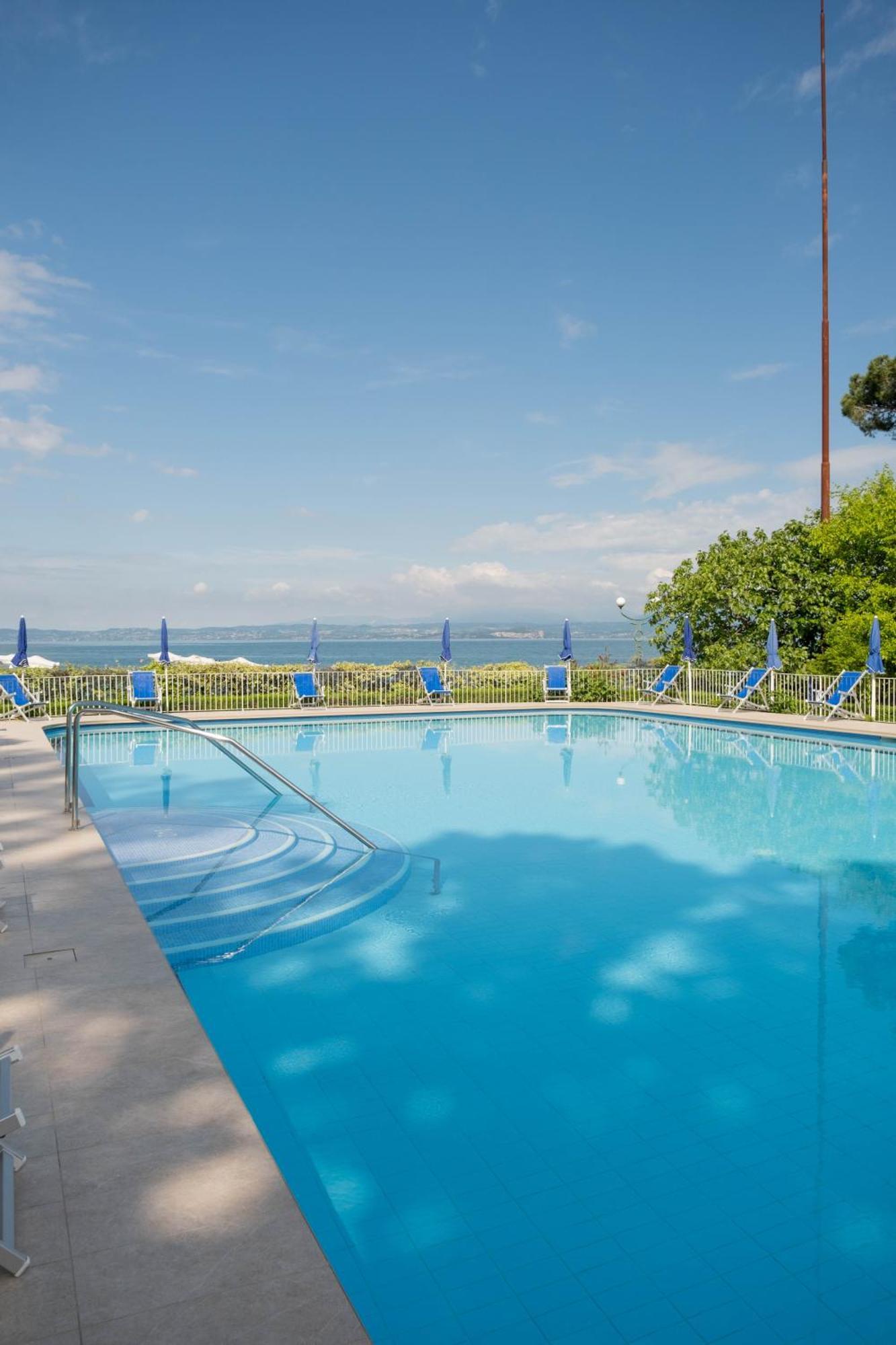 Hotel Vela D'Oro ***S Bardolino Ngoại thất bức ảnh