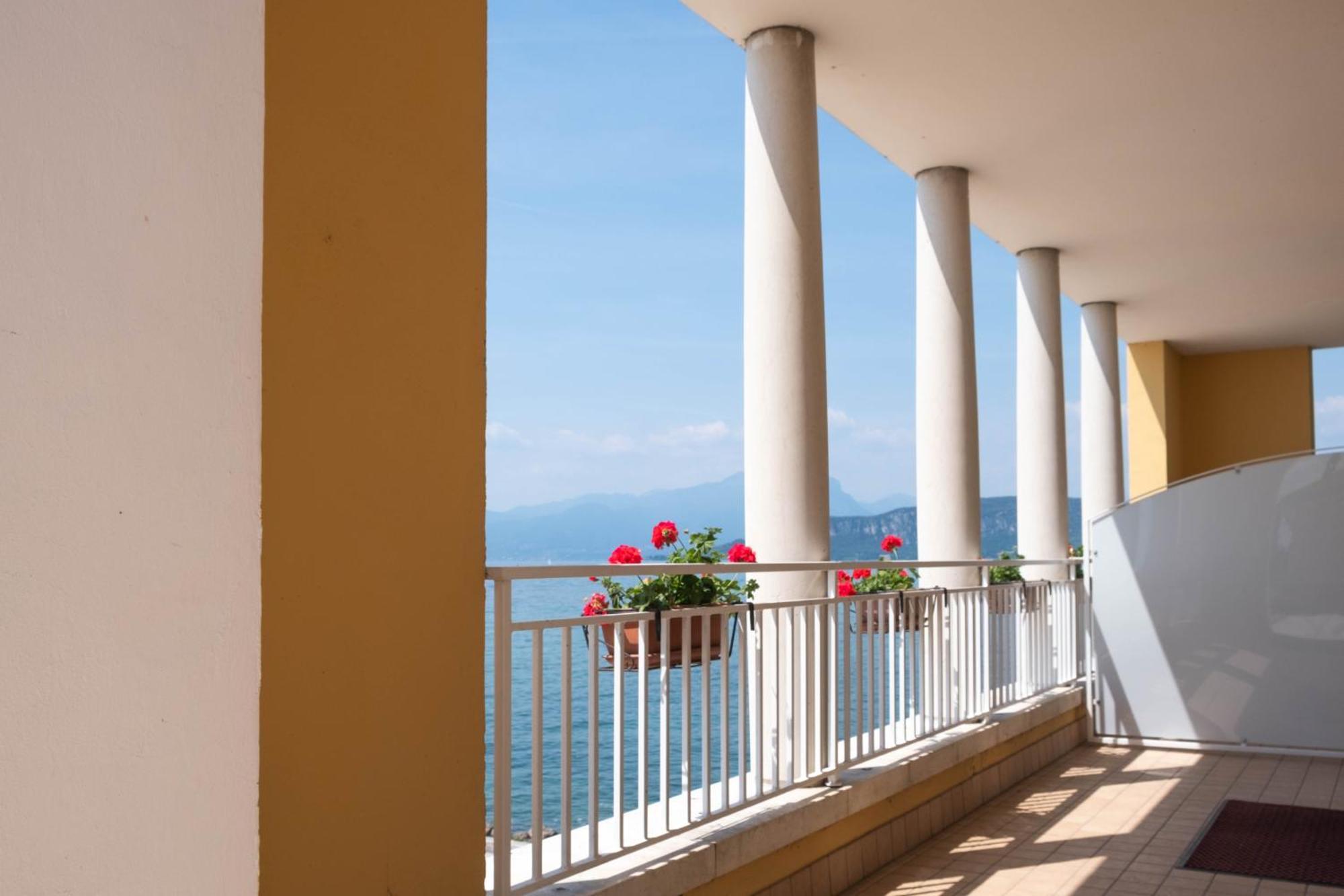 Hotel Vela D'Oro ***S Bardolino Ngoại thất bức ảnh